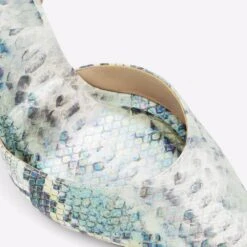 Aldo Tilah -Ralph Lauren Store tilah green 330 002 044 detail sq nt 2018x2018 c7f028f5 292d 4ee4 bd7e f99428007d1b