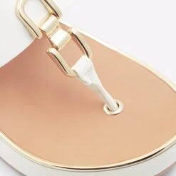 Aldo Toea -Ralph Lauren Store toea white 110 002 043 detail sq nt 2018x2018 f8824edf 14d9 4b95 90dd d92f103f4e9b