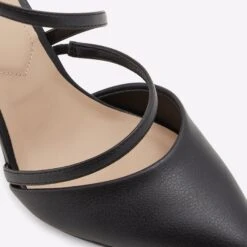Aldo Torga -Ralph Lauren Store torga black 001 002 043 detail sq nt 2018x2018 d1837d19 a06e 49e4 b9be 18e3dba3875d