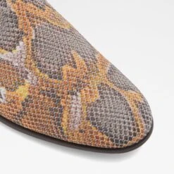 Aldo Tralisien -Ralph Lauren Store tralisien multi 981 001 044 alt4 sq nt 1600x1600 b48b7305 63e8 4d36 a38d 28161014db45