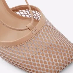 Aldo Tropez -Ralph Lauren Store tropez beige 260 003 023 detail sq nt 2018x2018 880f4513 9725 4093 9c09 bc9657d5cf59