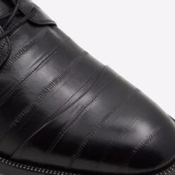 Aldo Tuxido -Ralph Lauren Store tuxido black 007 001 008 detail sq nt 2018x2018 d8191af6 7f24 4ec4 ad16 c8dd08da6e2c