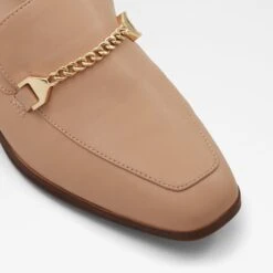 Aldo Valenaclya -Ralph Lauren Store valenaclya beige 270 002 043 alt4 sq nt 1600x1600 b1910df0 f85c 49f6 bc75 44d201fe14cf