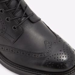 Aldo Vanellus -Ralph Lauren Store vanellus black 001 001 043 detail sq nt 2018x2018 29963c38 886e 4e07 a48d f65c66daa7d7