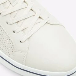 Aldo Warrem 15 Aldo Warrem -Ralph Lauren Store warrem beige 271 002 043 detail sq nt 2018x2018 2c37890a 1fcf 48a3 a256 2d7659c6bee5