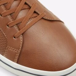 Aldo Warrem -Ralph Lauren Store warrem brown 220 002 043 detail sq nt 2018x2018 64c2d3fe 3f9a 4e17 b106 bab381be058d