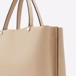 Aldo Wawiel -Ralph Lauren Store wawiel beige 271 002 043 detail sq nt 2018x2018 e57138e6 6b17 4b86 bb44 54b6770c714b