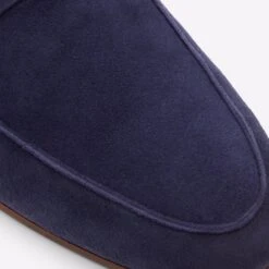 Aldo Welsh -Ralph Lauren Store welsh blue 410 001 046 detail sq nt 2018x2018 dfd1fb17 82f5 4579 9d99 af40a92a6eb3