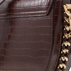 Aldo Wiaveth -Ralph Lauren Store wiaveth brown 200 002 029 detail sq nt 2018x2018 223940b5 3b5b 4d8f 90e6 933a41c56f75