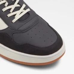 Aldo Wieg -Ralph Lauren Store wieg black 001 002 029 alt4 sq nt 1600x1600 061e1c49 d61f 467f 98d3 51116c4b54e7