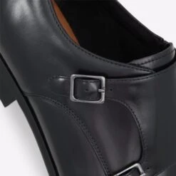 Aldo Wilde -Ralph Lauren Store wilde black 001 001 043 detail sq nt 2018x2018 b04cc796 add3 4d0a b120 090faae40943