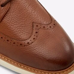 Aldo Wingstroll 17 Aldo Wingstroll -Ralph Lauren Store wingstroll brown 220 001 034 detail sq nt 2018x2018 136b5970 b4fa 4379 8a97 052757d01789