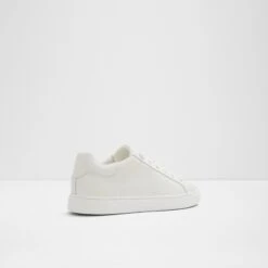 Aldo Woolly -Ralph Lauren Store woolly white 100 001 031 alt1 sq nt 1600x1600 595356c1 8ffe 4cc1 9ebc ff6c028160bd