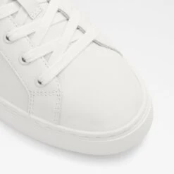 Aldo Woolly -Ralph Lauren Store woolly white 100 001 031 alt4 sq nt 1600x1600 50f98f06 2294 4b75 a70a cc3d8829a0aa