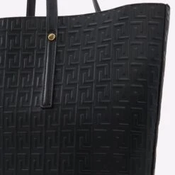 Aldo Yendaldan -Ralph Lauren Store yendaldan black 001 002 008 detail sq nt 2018x2018 7d3bb45e b8ce 412b 889e d570850df5db