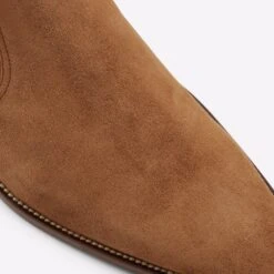 Aldo Yireni -Ralph Lauren Store yireni brown 220 001 046 detail sq nt 2018x2018 8947c839 35c8 4680 a789 c85f1464539b